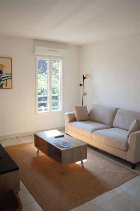 Suberbe Appartement Climatise Avec Terrasse Saint-Raphaël Exteriér fotografie